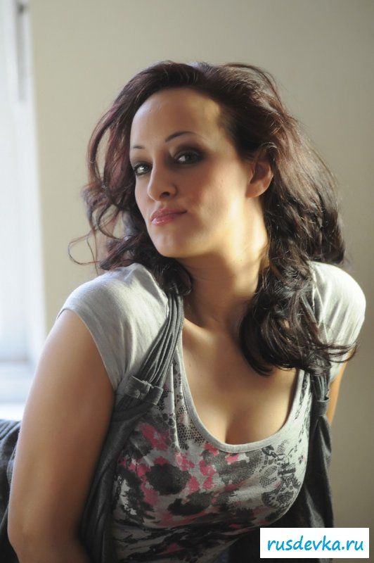 Мега привлекательная дизайнер нижнего белья