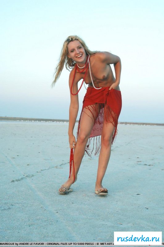 Поэтому милашка приехала на моря