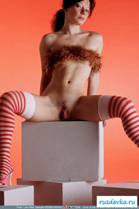 Худенькая и нежная кисулька 