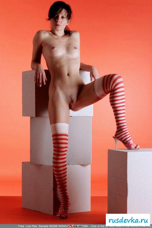 Худенькая и нежная кисулька 