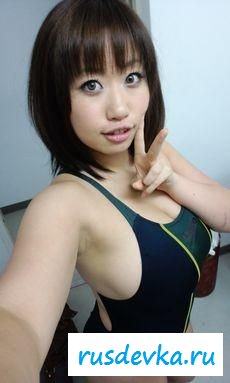 Японская красивая девица