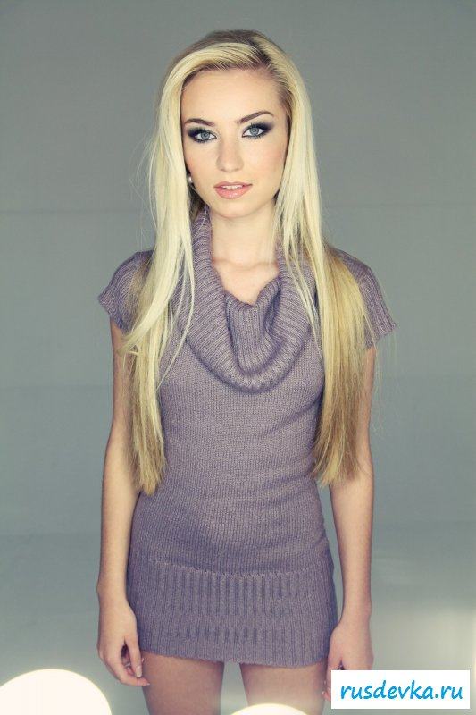 Голая блондиночка