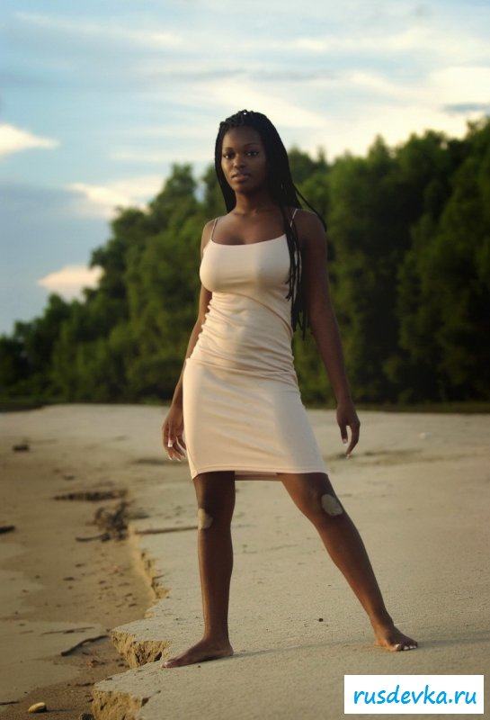 Африканская красотка с шиколадной попкой
