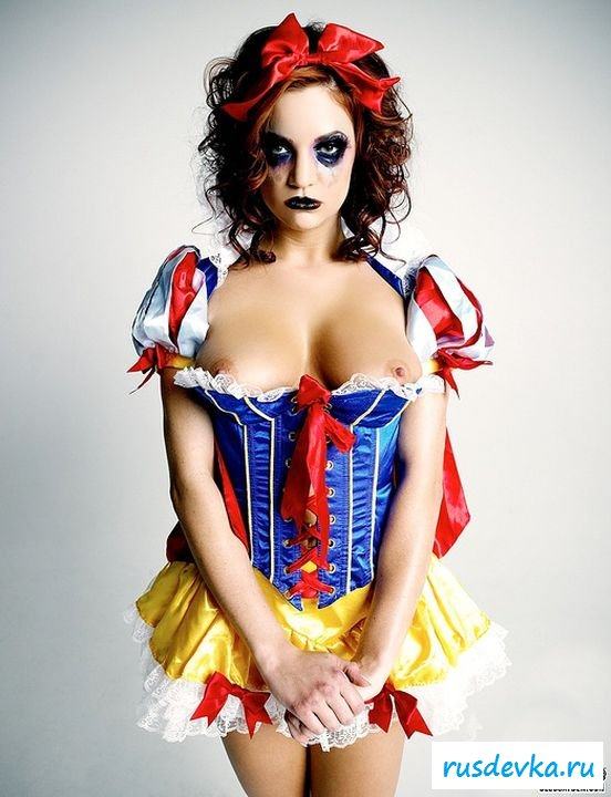 Помощница клоуна напилась 