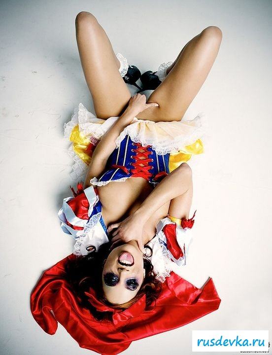 Помощница клоуна напилась 