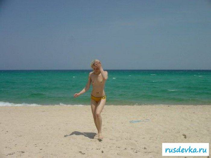 Фотки из жизни обнаженной простушки 