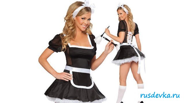 Развратно развлекают пикантные раздетые горничные