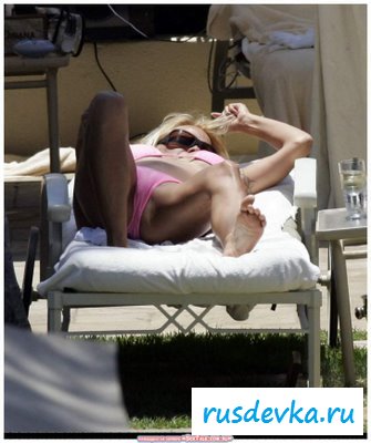 Легендарная бейба Памела Андерсон