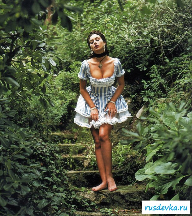 Губки Моники Белуччи 