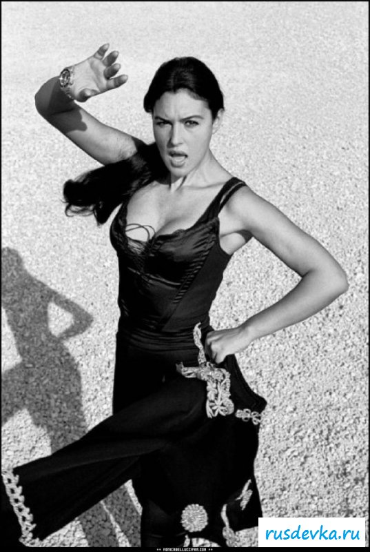 Губки Моники Белуччи 