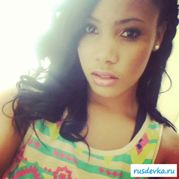 Прикольные селфи с обворожительными африканочками