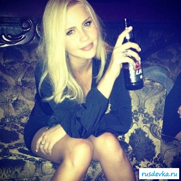 Смазливые развратницы с пивом