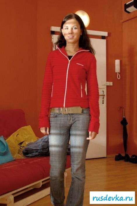 Обнаженная вкусная грудь молодой девчонки (16 фото эротики)