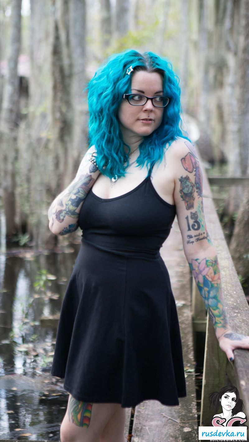 Чудная голая женщина на природе (фотографии)