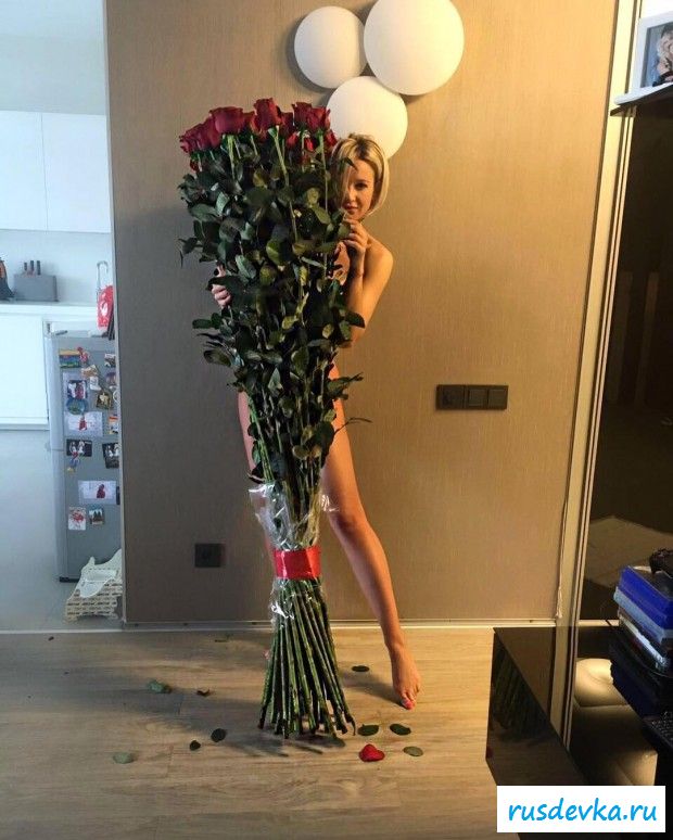 Обнаженное тело Ольги Бузовой на траве (31 фото)